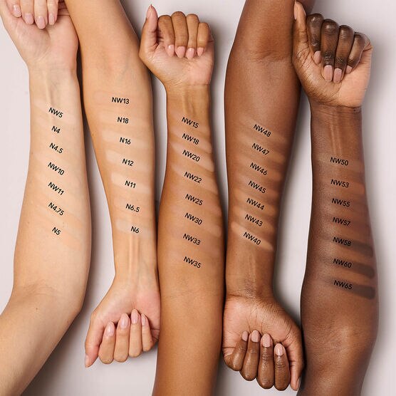 BASE NW57  STUDIO FIX POWDER 